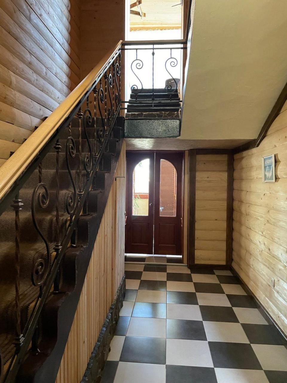 Старе Подвір'Я Verkhovyna Exterior photo